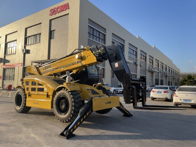 telescopic handler