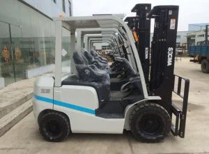 Xe nâng Diesel 2.5 tấn