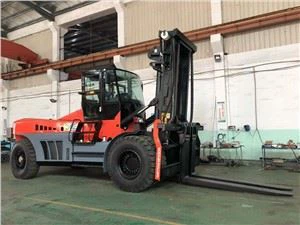 SOCMA Xe nâng hạng nặng 25T Loại Mới