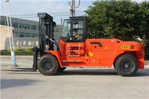 Máy SOCMA Xe nâng 28 tấn