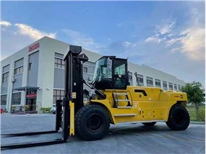 Xe nâng công suất SOCMA 32t cho nhà máy thép