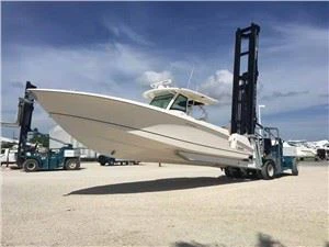 SOCMA 20t Dry Stack Forklifts Marina Forklift Boat Handler